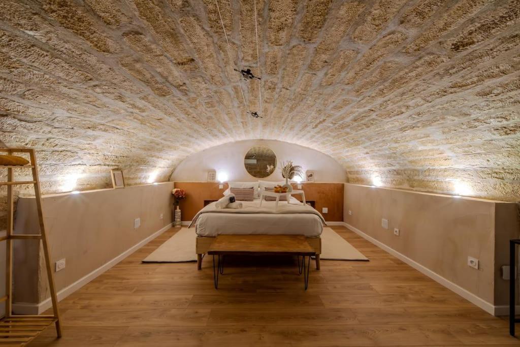 La Suite Eximia Avec Patio - Parking Souterrain Inclus - Centre Historique モンペリエ エクステリア 写真
