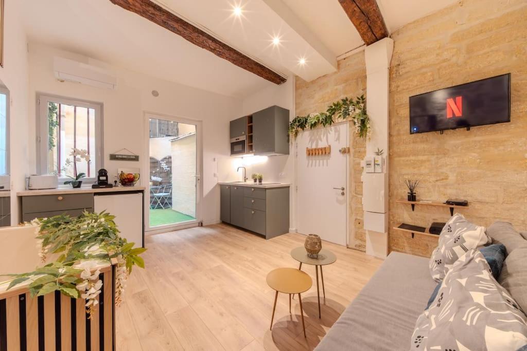 La Suite Eximia Avec Patio - Parking Souterrain Inclus - Centre Historique モンペリエ エクステリア 写真