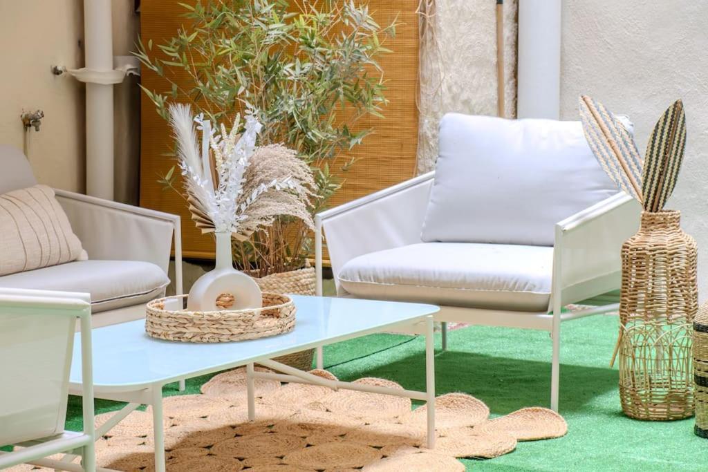 La Suite Eximia Avec Patio - Parking Souterrain Inclus - Centre Historique モンペリエ エクステリア 写真
